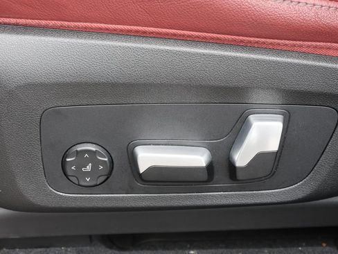 Used 2024 BMW X3 sDrive30i w/ Convenience Package RWD image 17