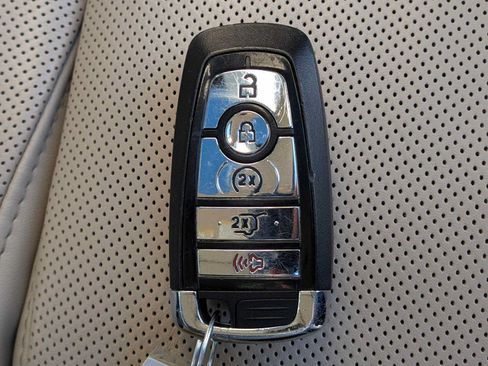 Used 2021 Lincoln Navigator Reserve w/ Luxury Package AWD/4WD image 30