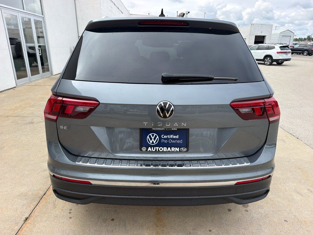Certified 2023 Volkswagen Tiguan SE FWD image 5