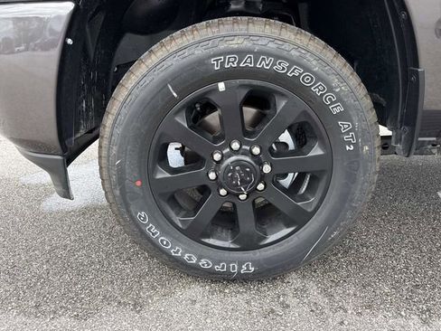 New 2026 RAM 3500 Laramie AWD/4WD image 34