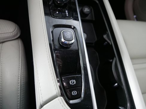 Used 2023 Volvo XC90 B6 Ultimate image 29