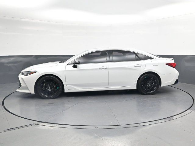 Used 2019 Toyota Avalon Touring FWD image 9