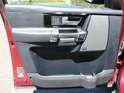 Used 2015 Land Rover LR4 HSE LUX image 18