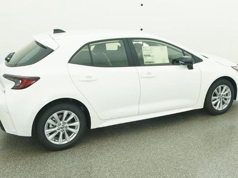 New 2026 Toyota Corolla SE image 28