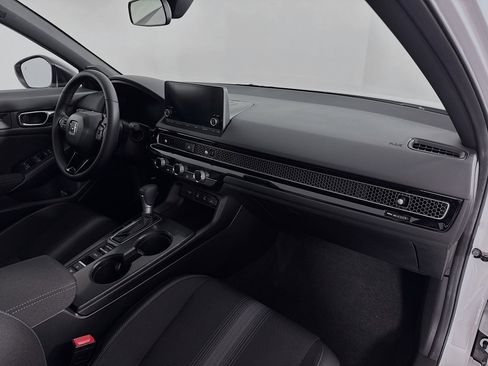 Certified 2025 Honda Civic Sport image 26