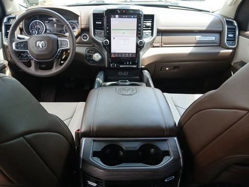 Used 2025 RAM 1500 Laramie AWD/4WD image 16