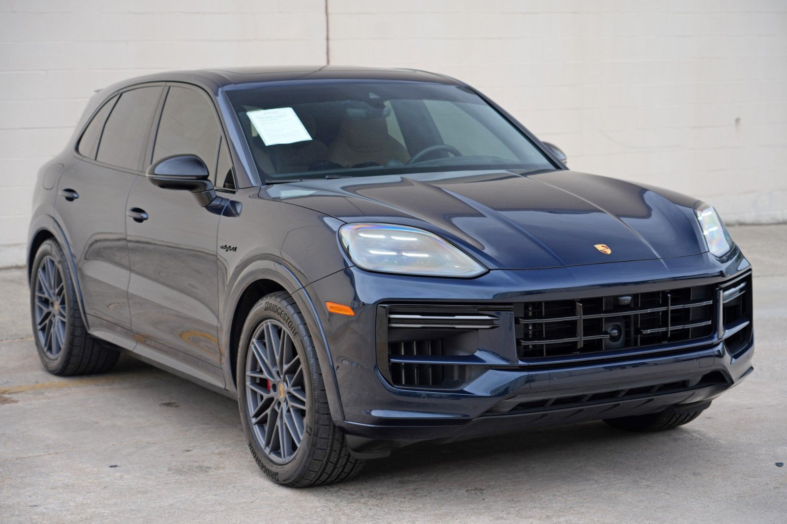 Used 2024 Porsche Cayenne Turbo AWD/4WD image 60