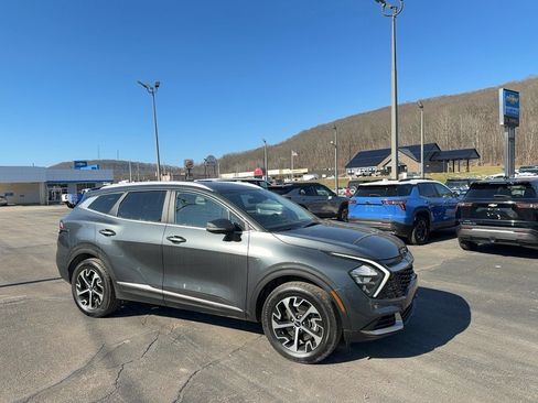 Used 2023 Kia Sportage EX image 1