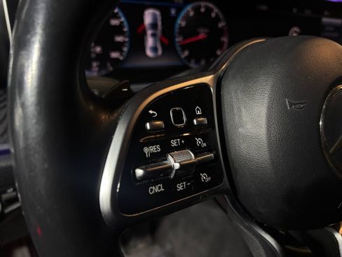 Used 2020 Mercedes-Benz E 350 Sedan image 10