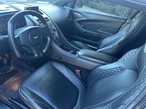 Used 2016 Aston Martin Vanquish Coupe image 7