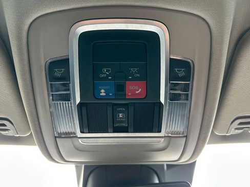 Used 2022 RAM 1500 Laramie image 31