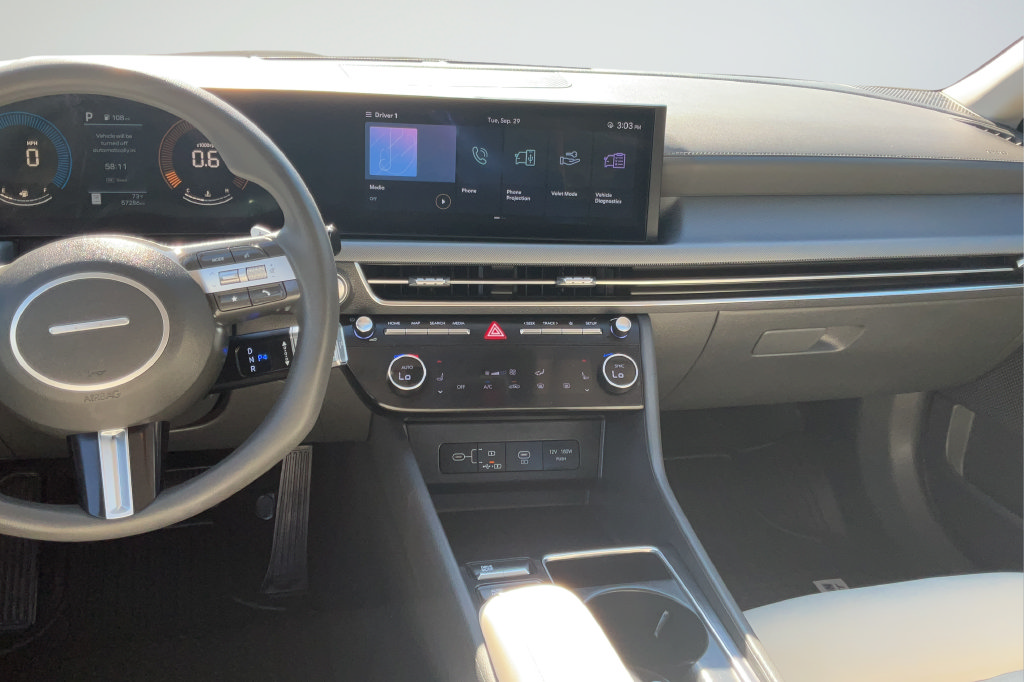 Used 2024 Hyundai Sonata SEL FWD image 15