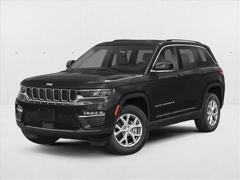 Used 2025 Jeep Grand Cherokee Limited w/ Black Appearance Package RWD image 1