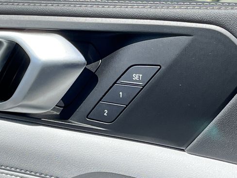 Used 2024 BMW X5 xDrive40i w/ M Sport Package image 16