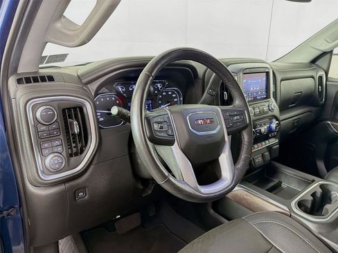 Used 2021 GMC Sierra 1500 SLT w/ SLT Convenience Package AWD/4WD image 16