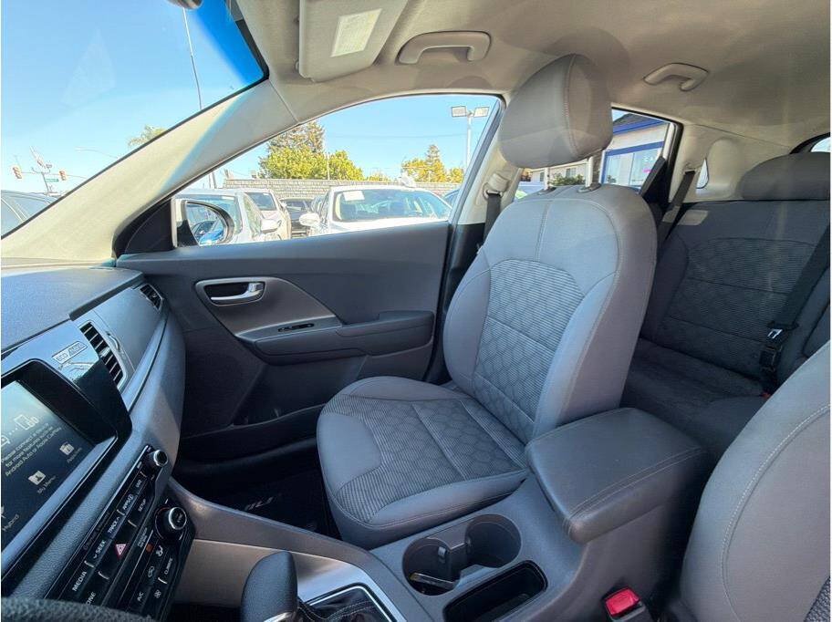 Used 2019 Kia Niro LX FWD image 15