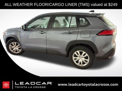 Used 2022 Toyota Corolla Cross L AWD/4WD image 2