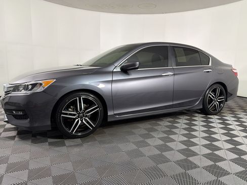 Used 2016 Honda Accord Sport image 22