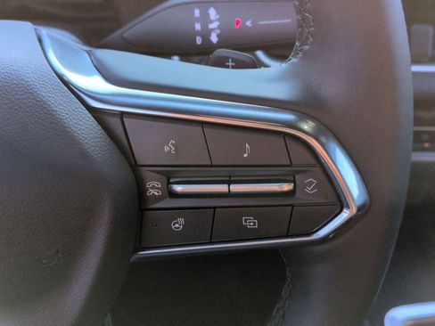 Used 2025 Chevrolet Equinox LT w/ Midnight Edition FWD image 23