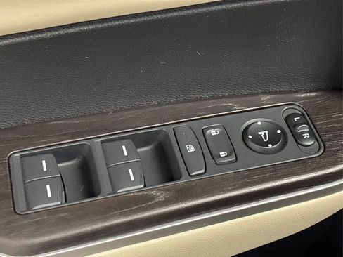 Used 2018 Honda Clarity Base image 34