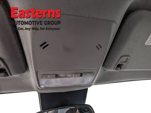 Used 2020 Chevrolet Trax LT image 18