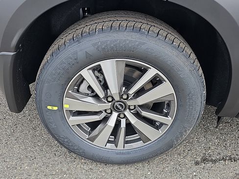 New 2025 Nissan Pathfinder SL image 5