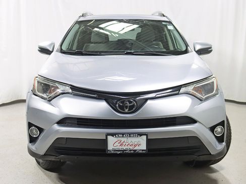 Used 2018 Toyota RAV4 XLE w/ Plus Extra Value Package AWD/4WD image 8