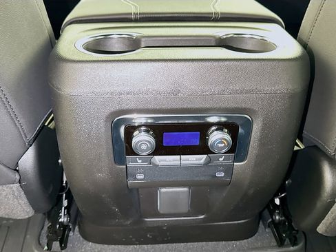 New 2026 GMC Yukon XL Elevation w/ LPO, Floor Liner Package image 14