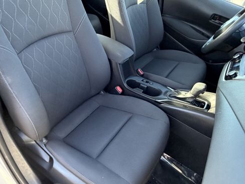 Certified 2025 Toyota Corolla LE FWD image 11