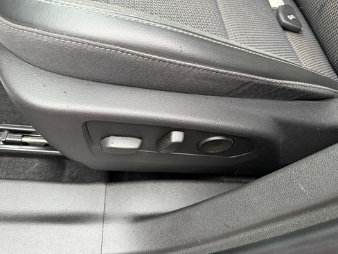 Used 2021 Buick Envision Preferred AWD/4WD image 11