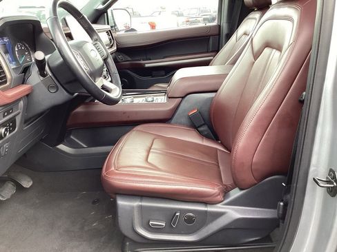 Used 2024 Ford Expedition Max Limited image 16