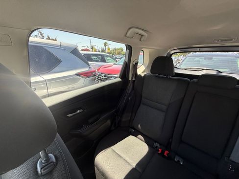 Used 2025 Nissan Rogue SV FWD image 41
