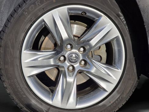 Used 2017 Toyota Highlander Limited image 32