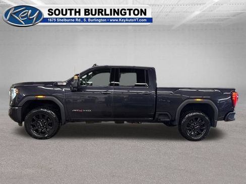 Used 2025 GMC Sierra 2500 AT4 w/ AT4 Preferred Package AWD/4WD image 4
