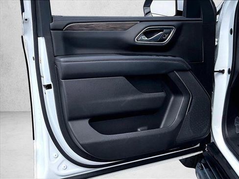 Certified 2021 Chevrolet Tahoe LS RWD image 18