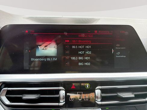Used 2021 BMW 330i Sedan w/ M Sport Package RWD image 12