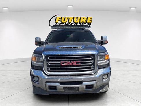 Used 2019 GMC Sierra 2500 SLT w/ Duramax Plus Package AWD/4WD image 2