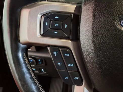 Used 2018 Ford F150 Platinum w/ Technology Package AWD/4WD image 29