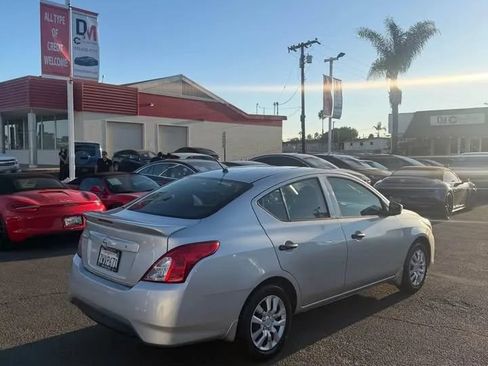 Used 2017 Nissan Versa S Plus FWD image 5