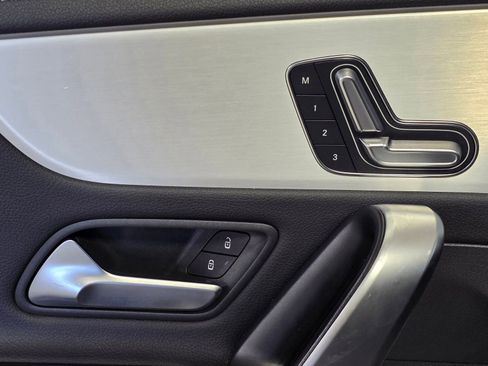 Used 2025 Mercedes-Benz CLA 250 4MATIC image 22