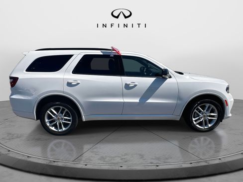 Used 2024 Dodge Durango GT image 3