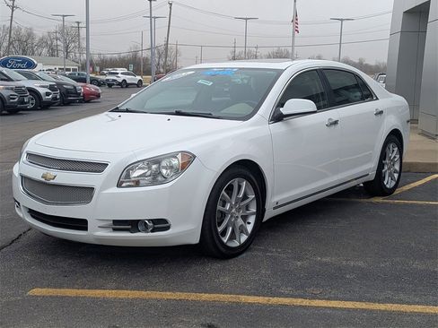 Used 2009 Chevrolet Malibu LTZ w/ HFV6 Engine Package image 7
