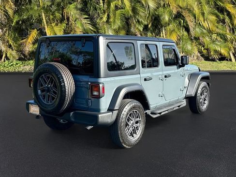 Used 2024 Jeep Wrangler Unlimited Sport AWD/4WD image 5