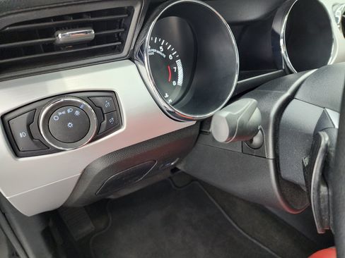 Used 2015 Ford Mustang GT Premium RWD image 37