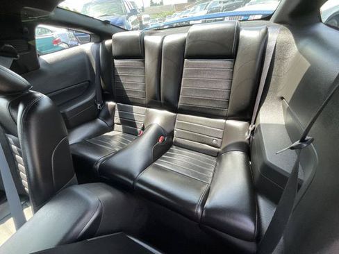 Used 2006 Ford Mustang GT RWD image 13