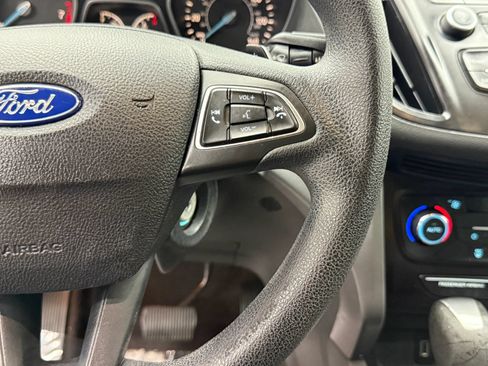 Used 2017 Ford Escape SE FWD image 28