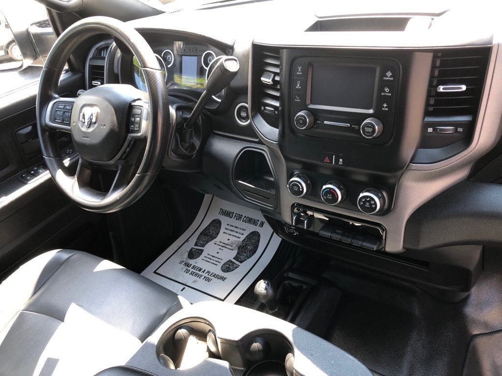 Used 2022 RAM 2500 Tradesman w/ Chrome Appearance Group AWD/4WD image 26