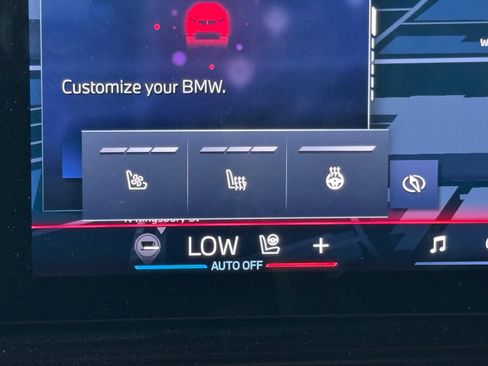 Used 2024 BMW X7 M60i AWD/4WD image 22