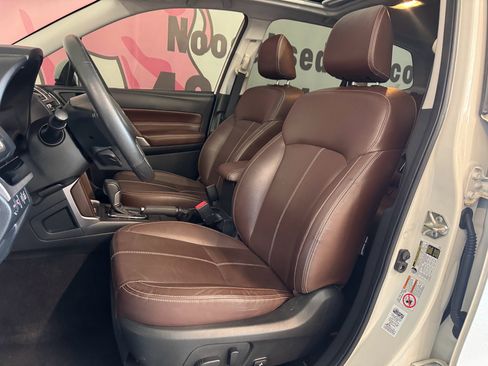 Used 2017 Subaru Forester 2.5i Touring AWD/4WD image 19