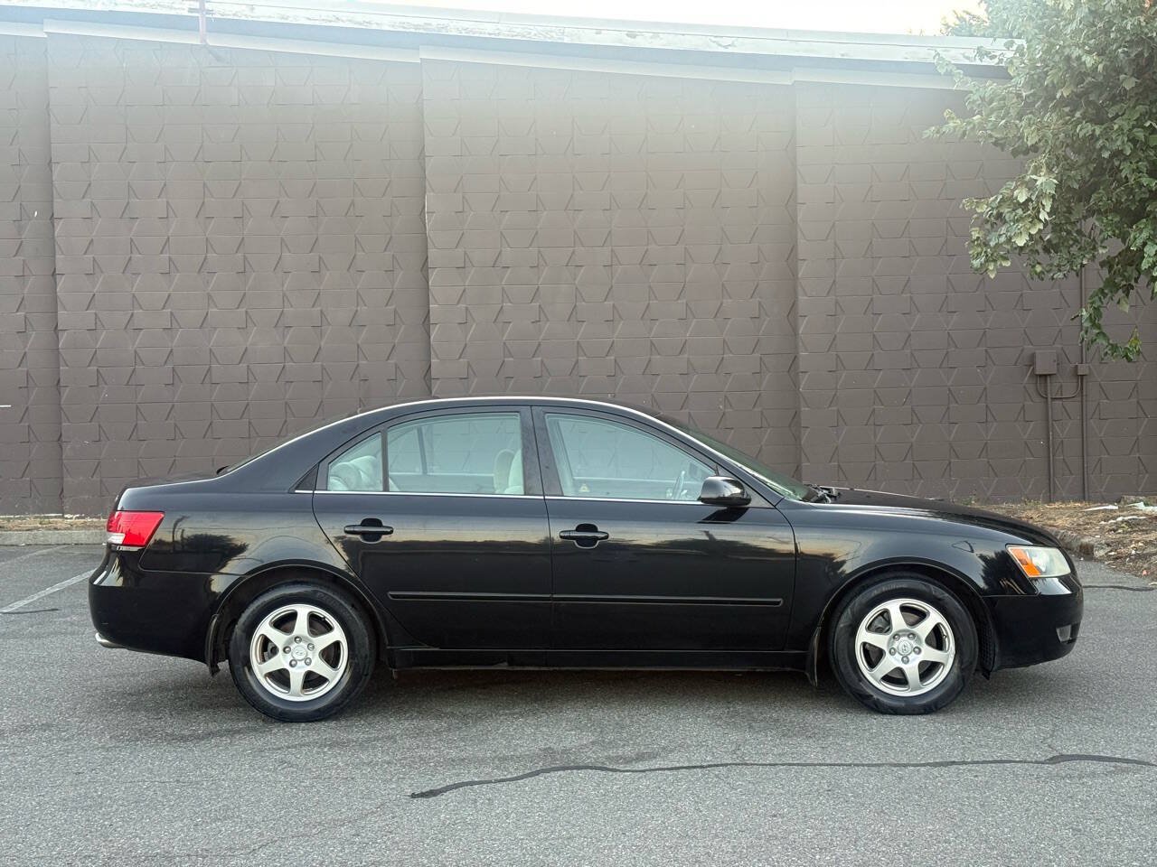 Used 2006 Hyundai Sonata V6 FWD image 5